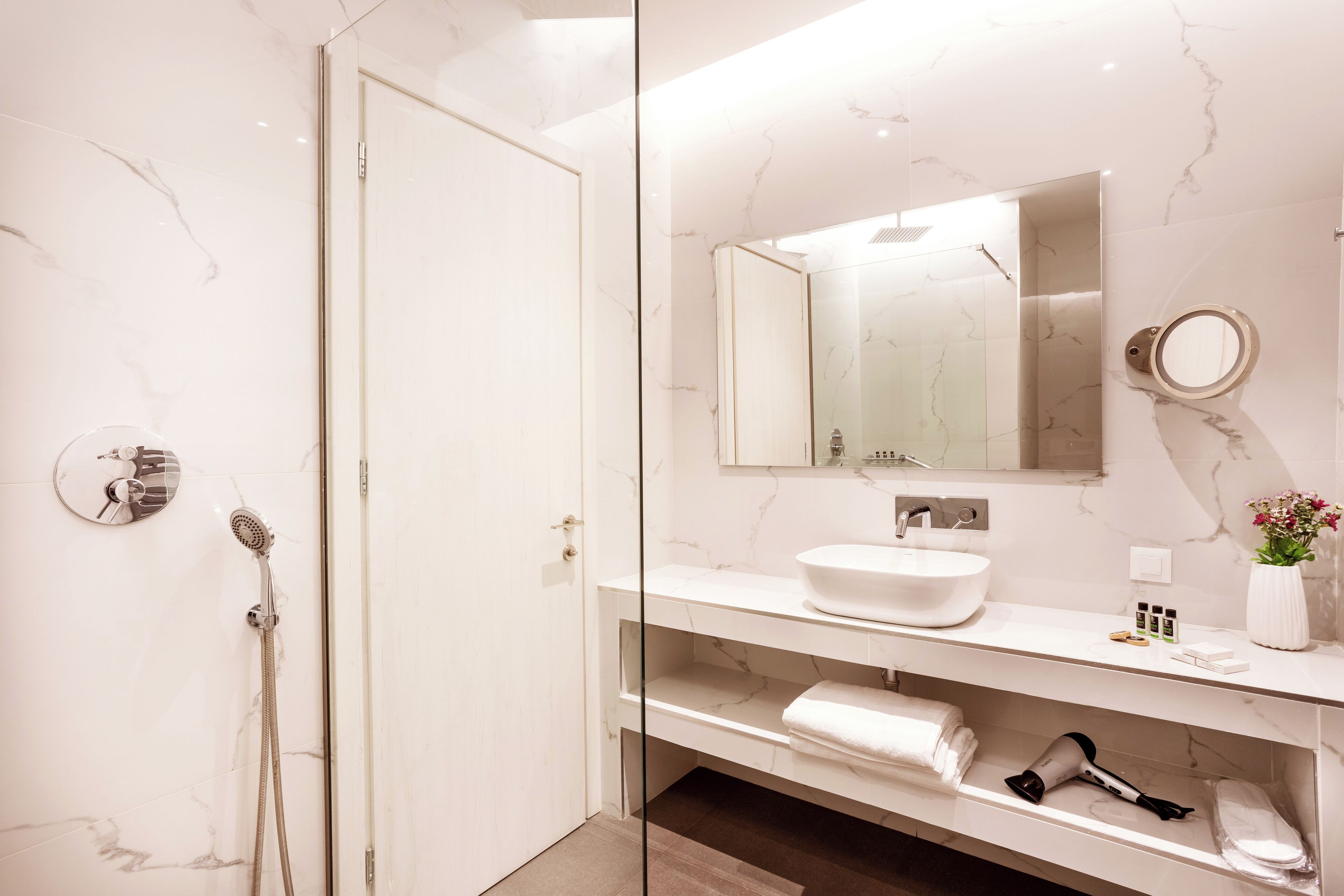 Days City Suites