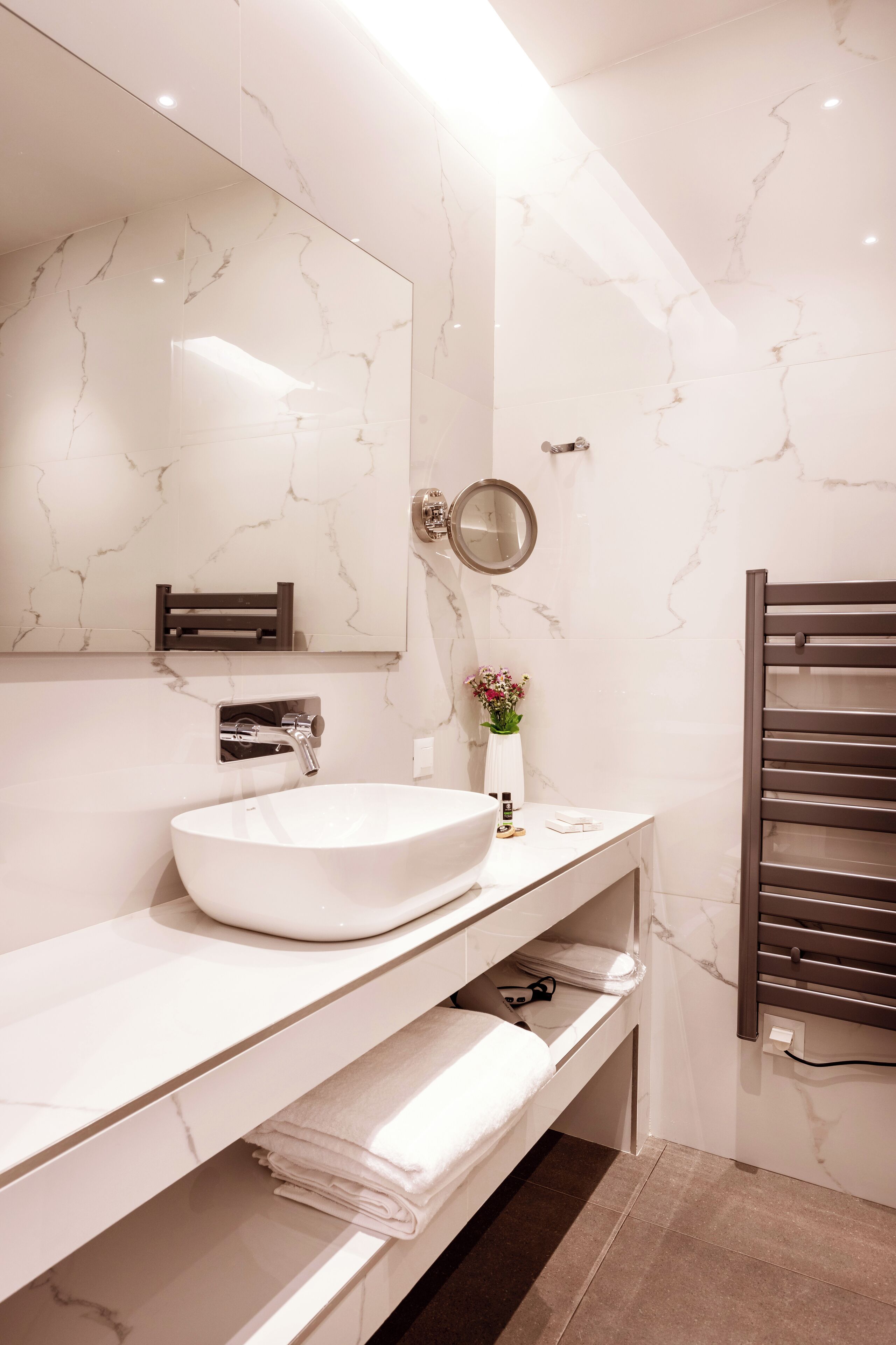 Days City Suites