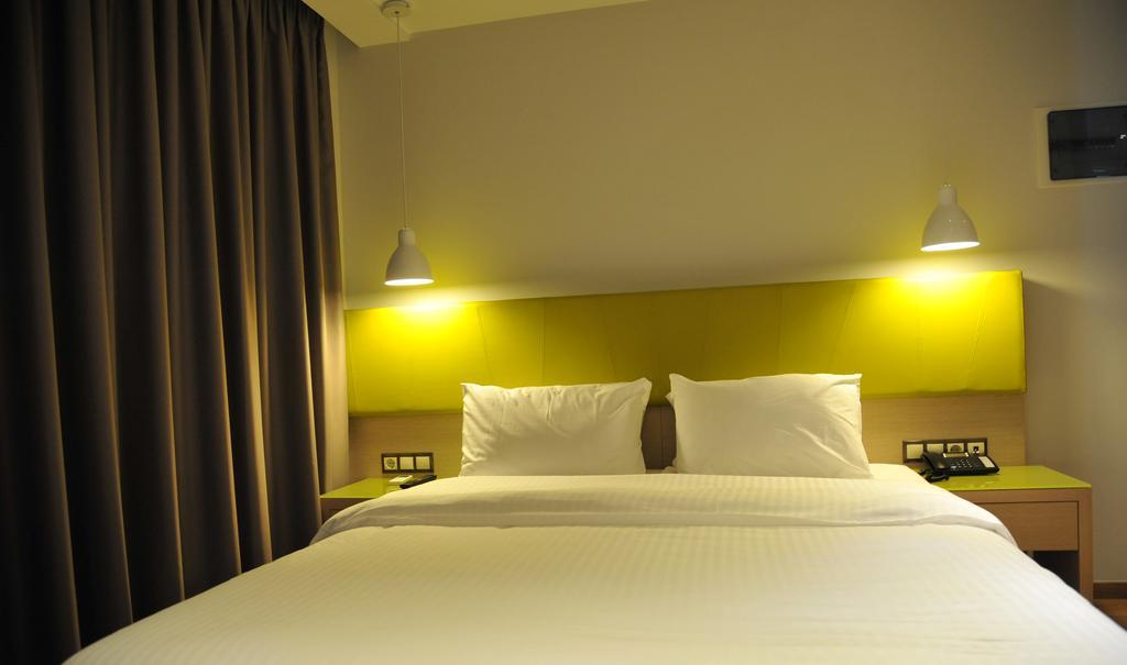 Mirivili Rooms & Suites Hotel
