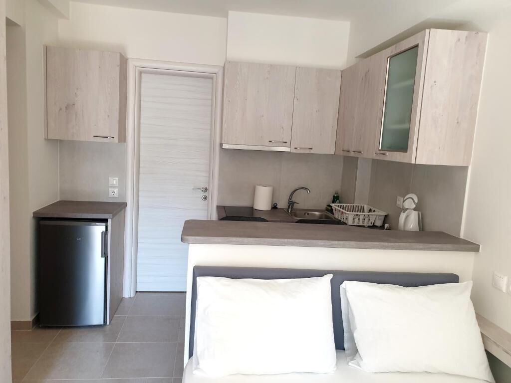 Elvita Apartments 3