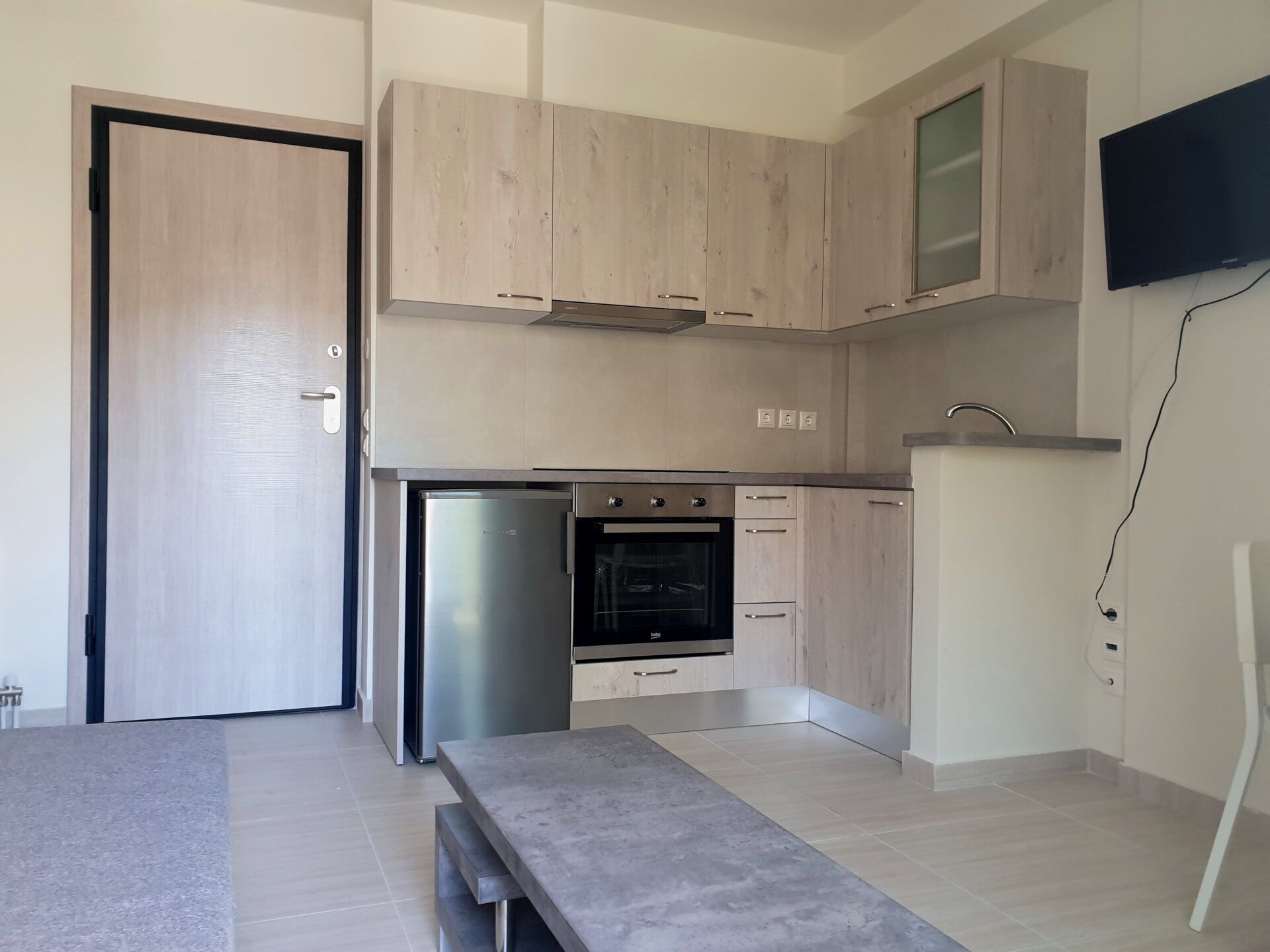Elvita Apartments 3