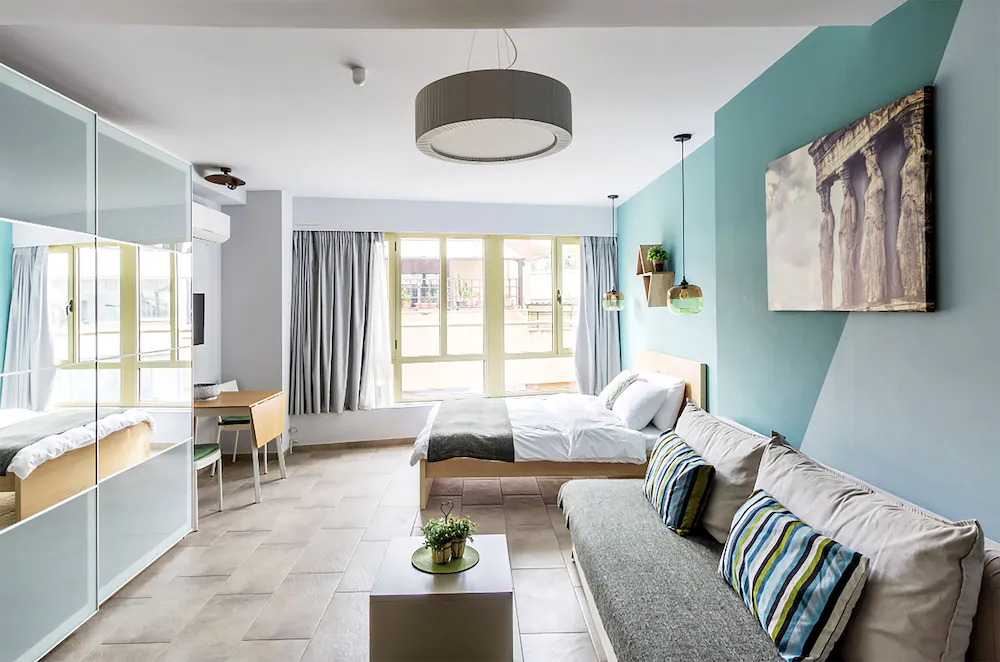 Emerald Suites & Studios