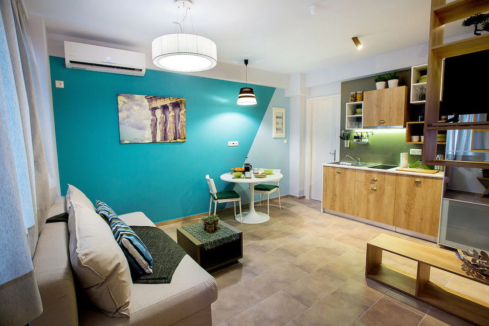 Emerald Suites & Studios