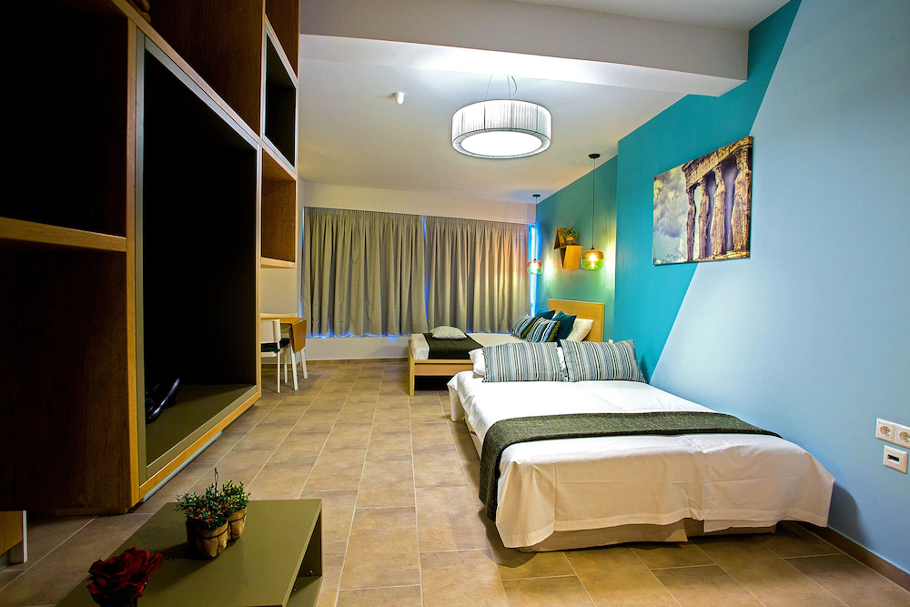 Emerald Suites & Studios