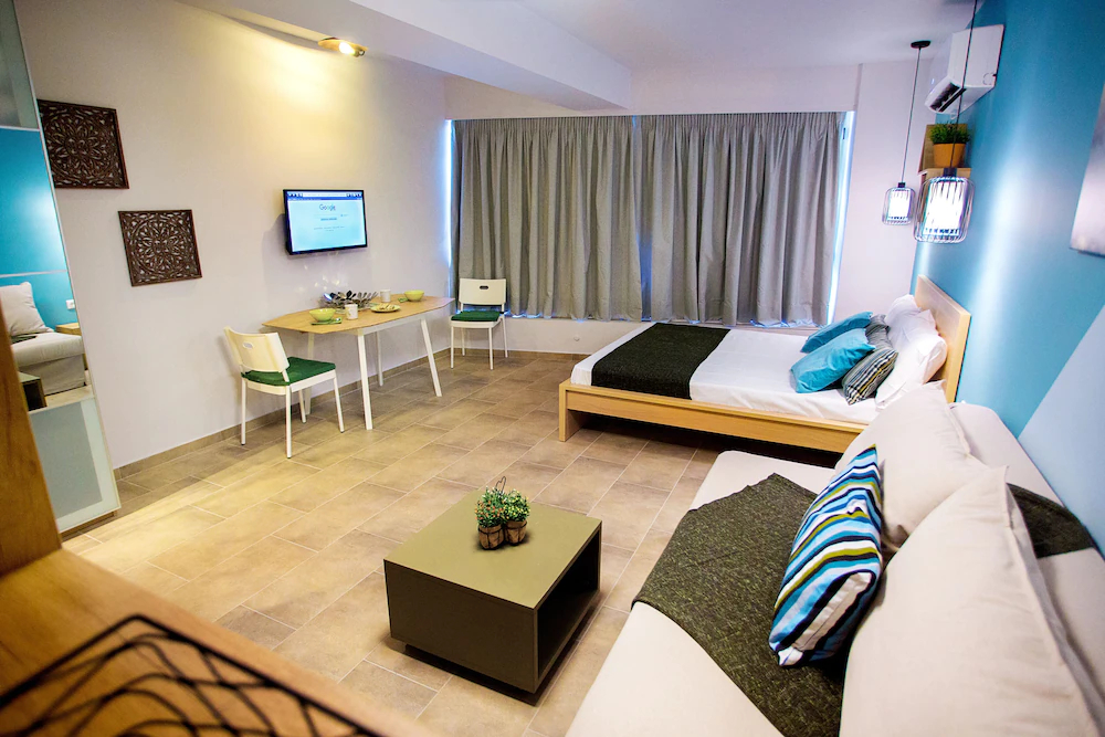 Emerald Suites & Studios