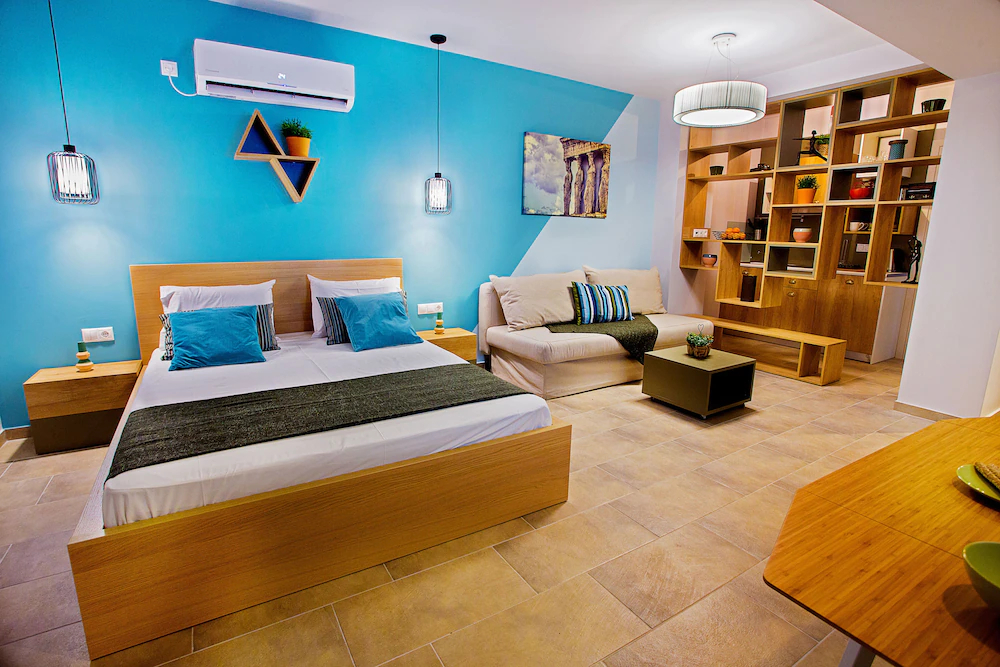 Emerald Suites & Studios