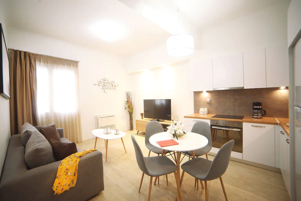 Formionos Morum City Hotel