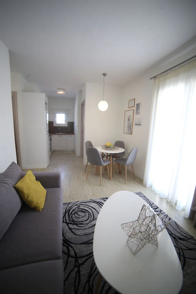 Formionos Morum City Hotel