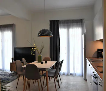 Formionos Morum City Hotel