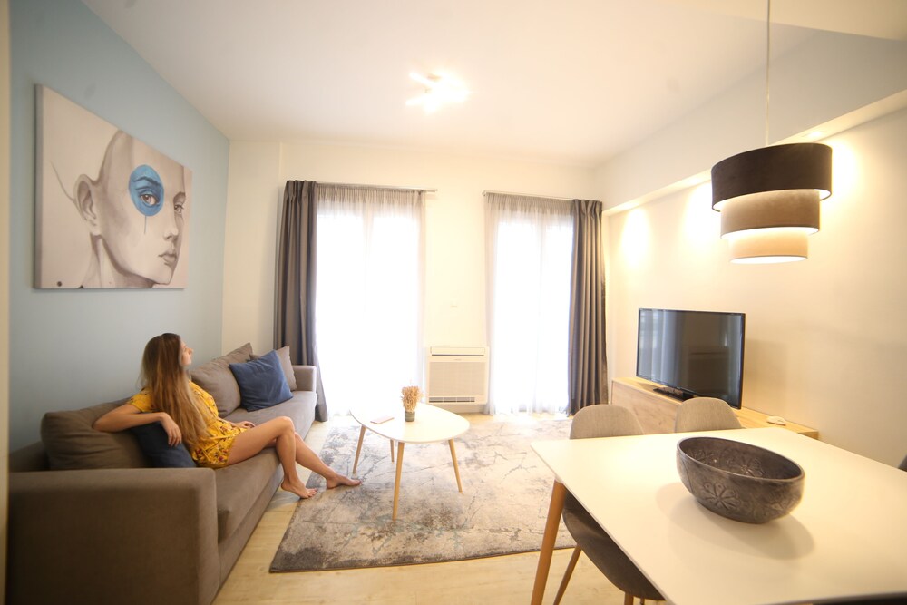 Formionos Morum City Hotel