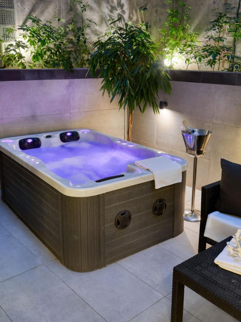 Fortyseven Luxury Suites & Lofts