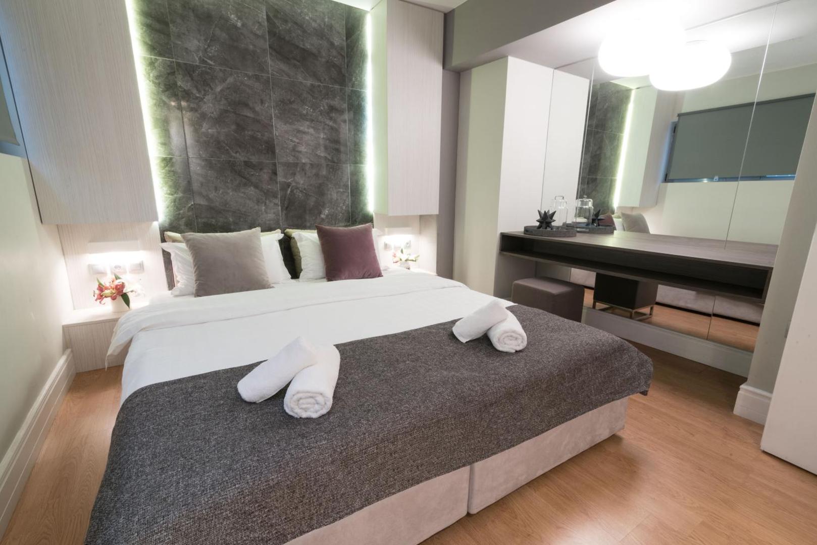 Fortyseven Luxury Suites & Lofts