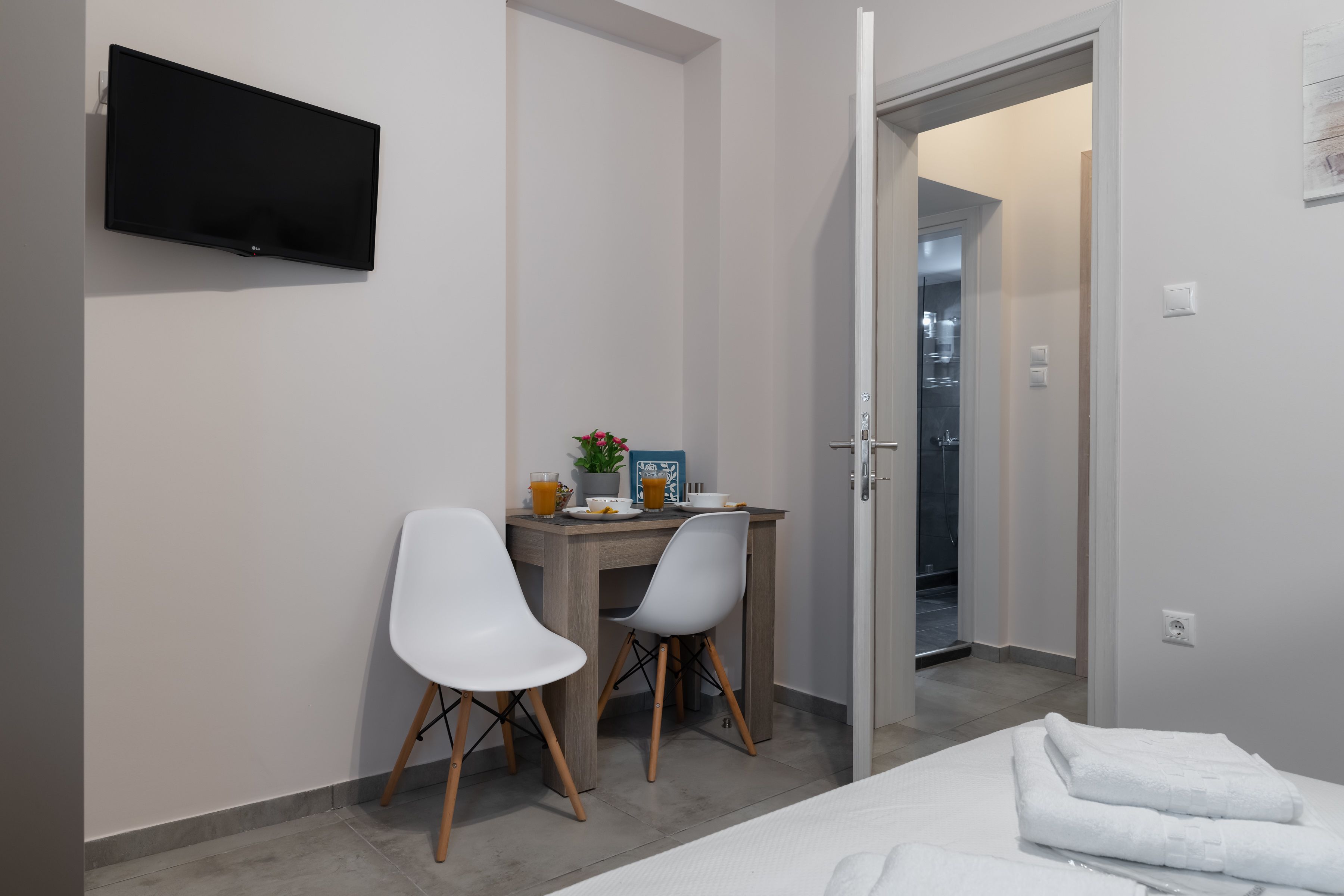 Alekos Apartments 2