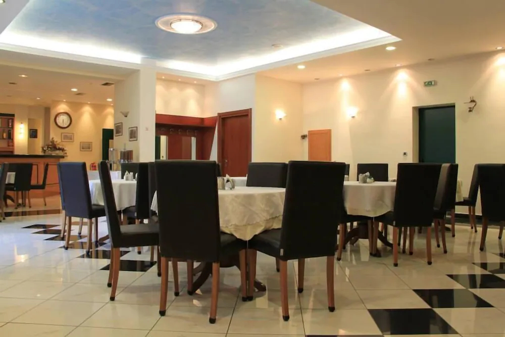 Hotel Platon