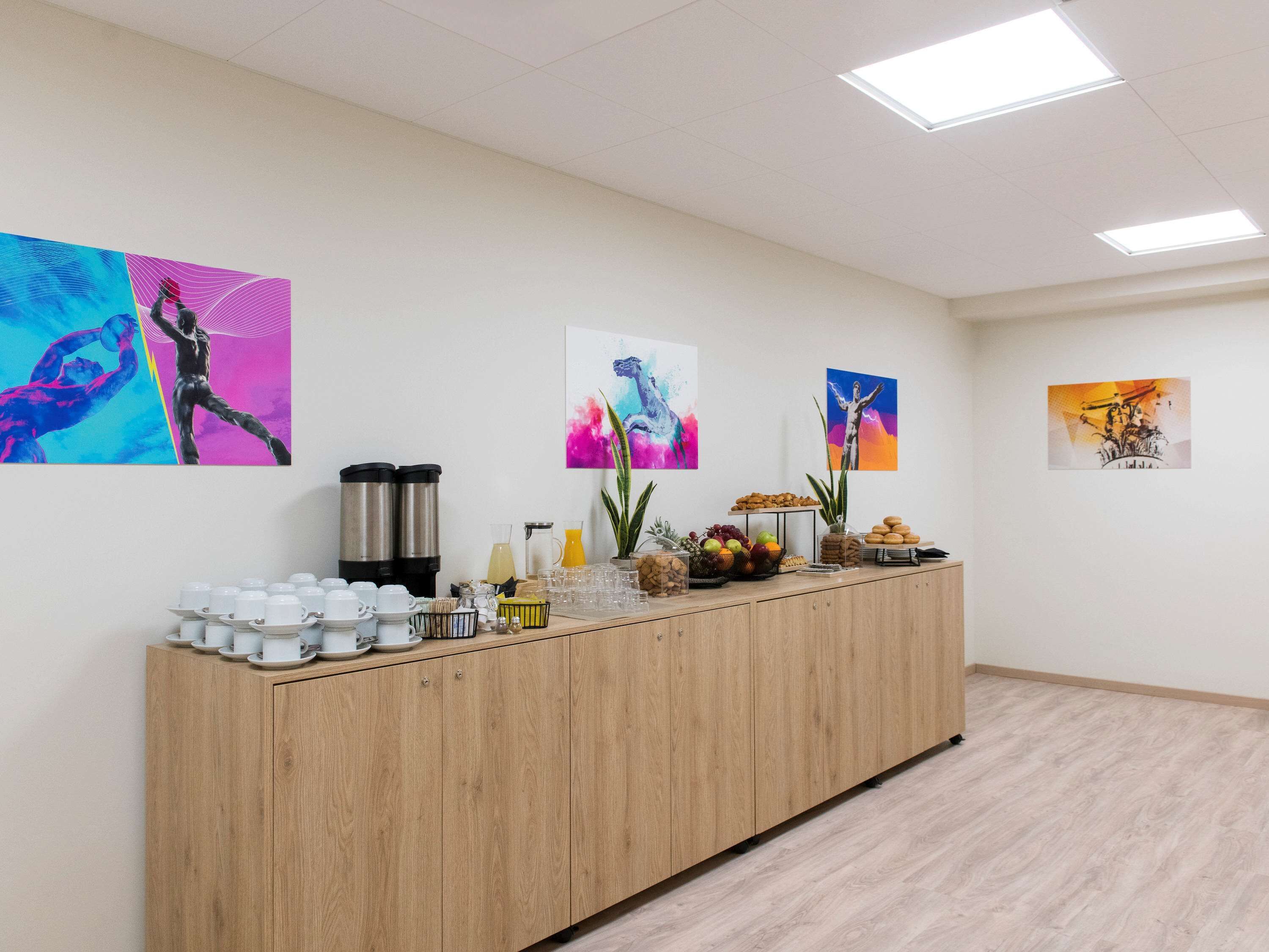 Ibis Styles Athens Routes