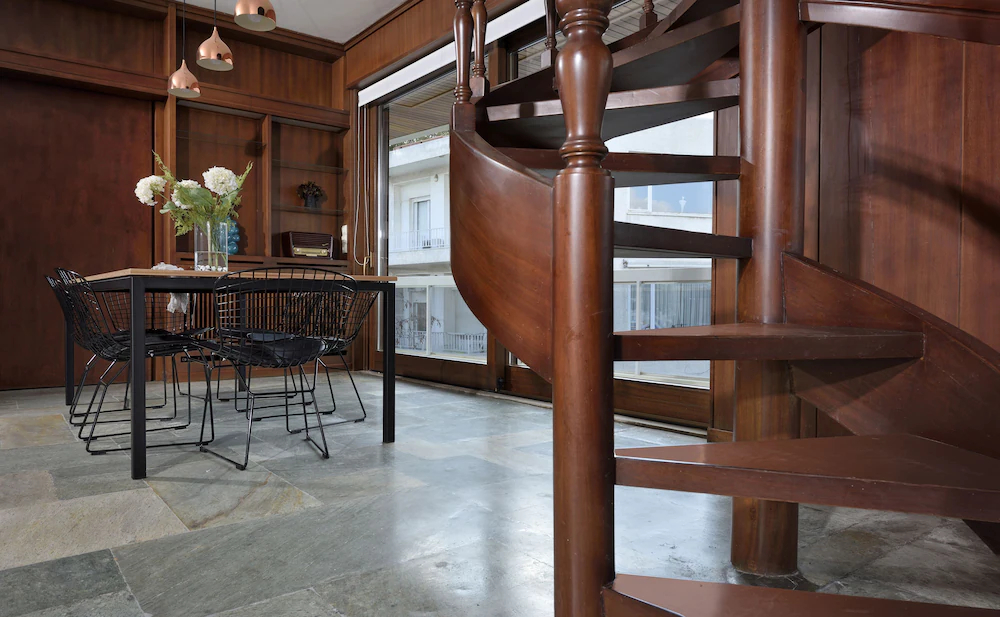 Karyatis Luxury Maisonette by K&K