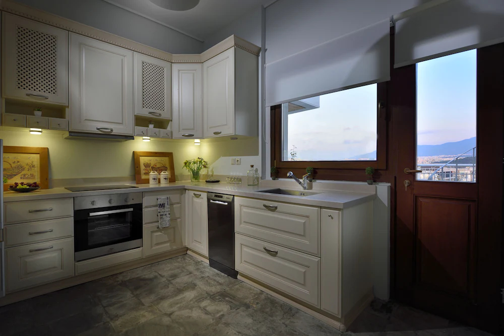Karyatis Luxury Maisonette by K&K