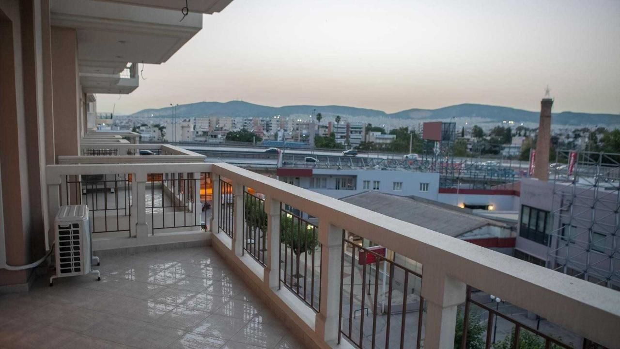 Lak Nirvana's Homes