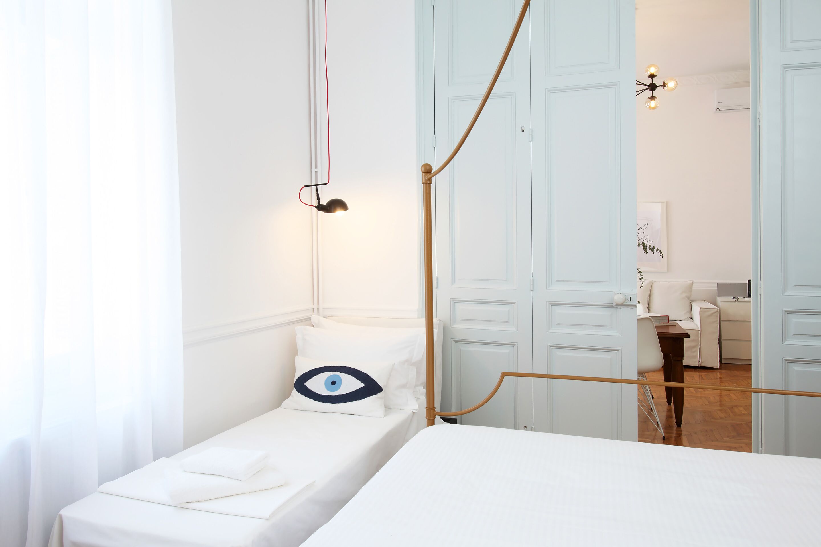 Live in Athens, Thiseio Historic House