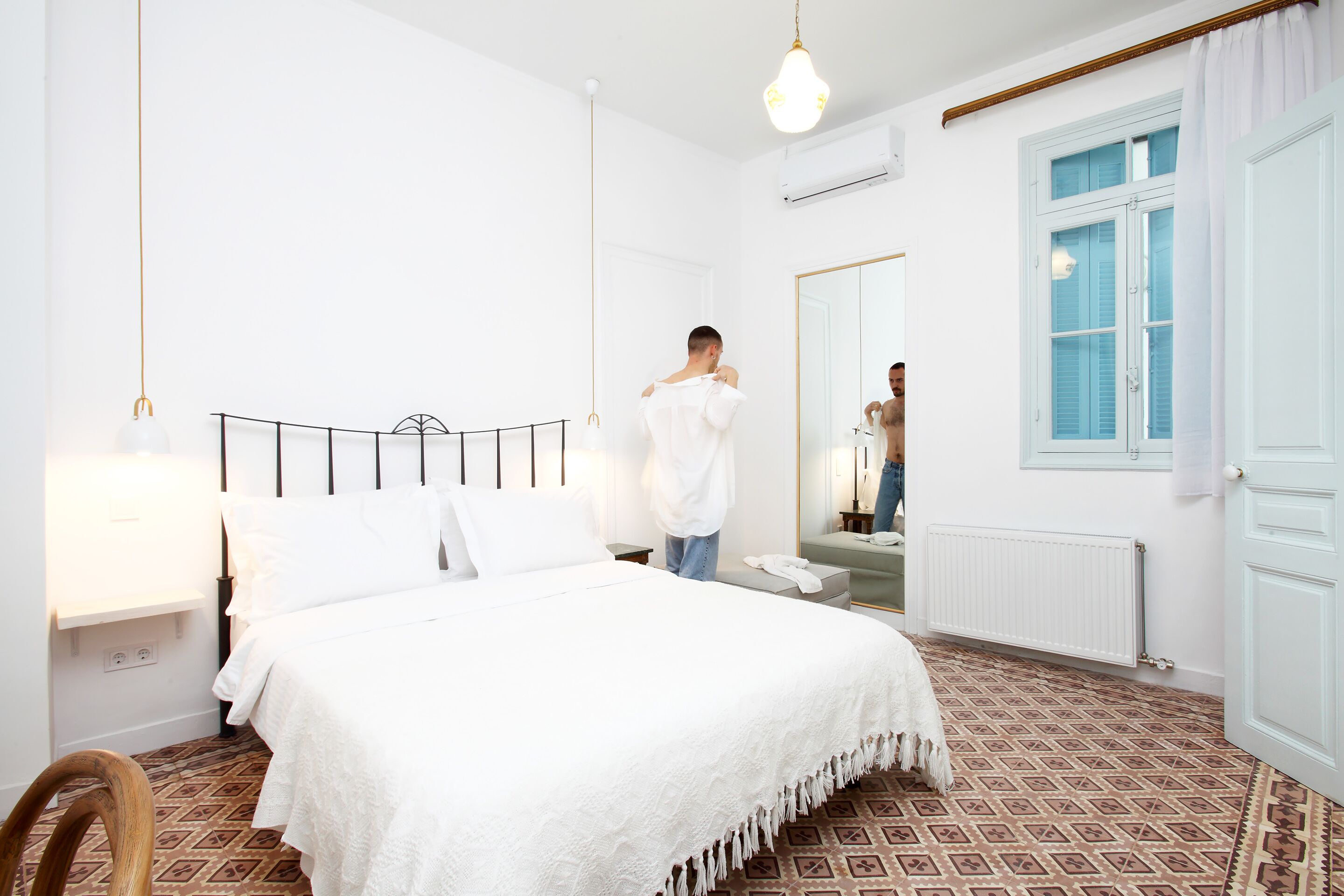 Live in Athens, Thiseio Historic House