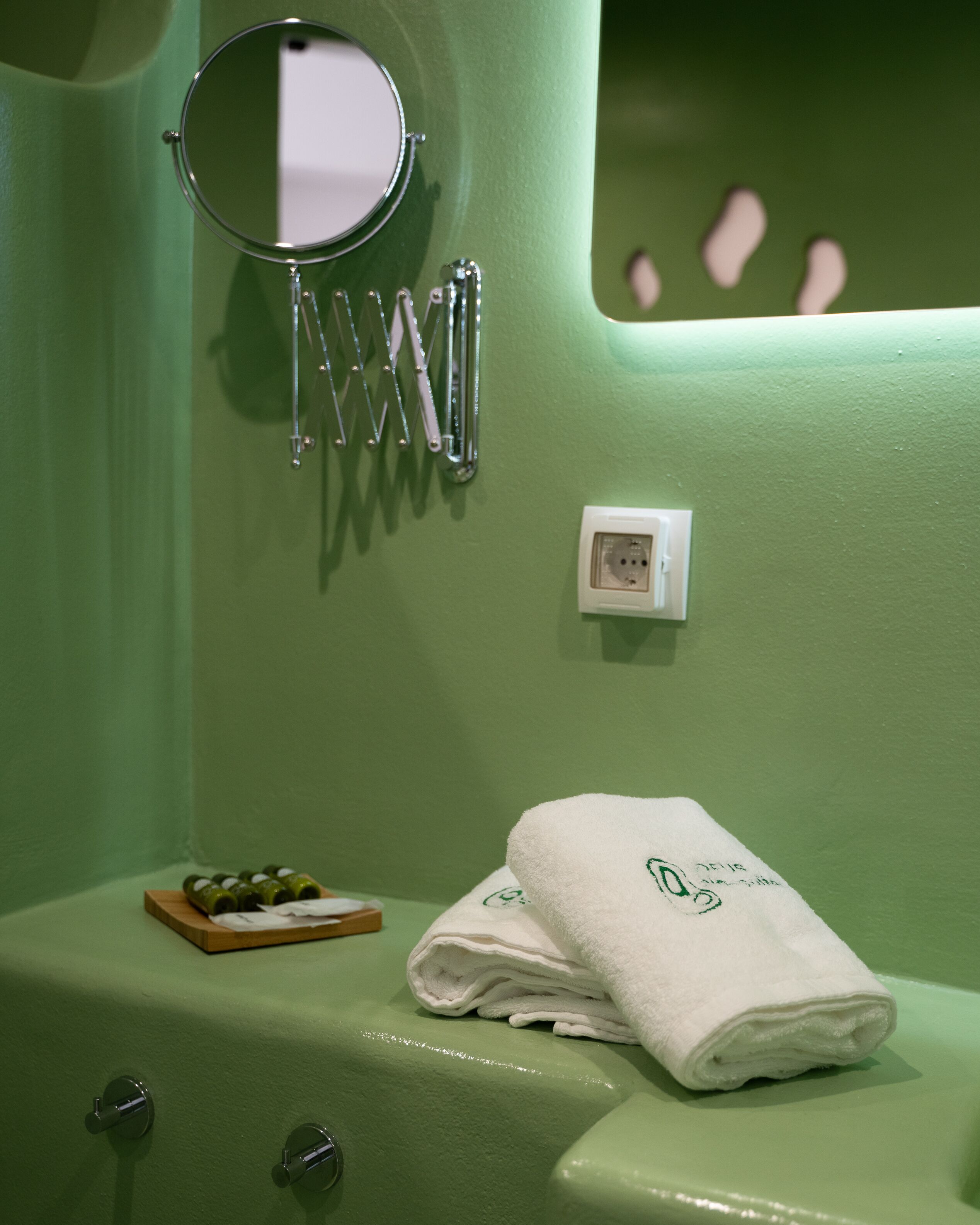 Lofus Bio-Suites