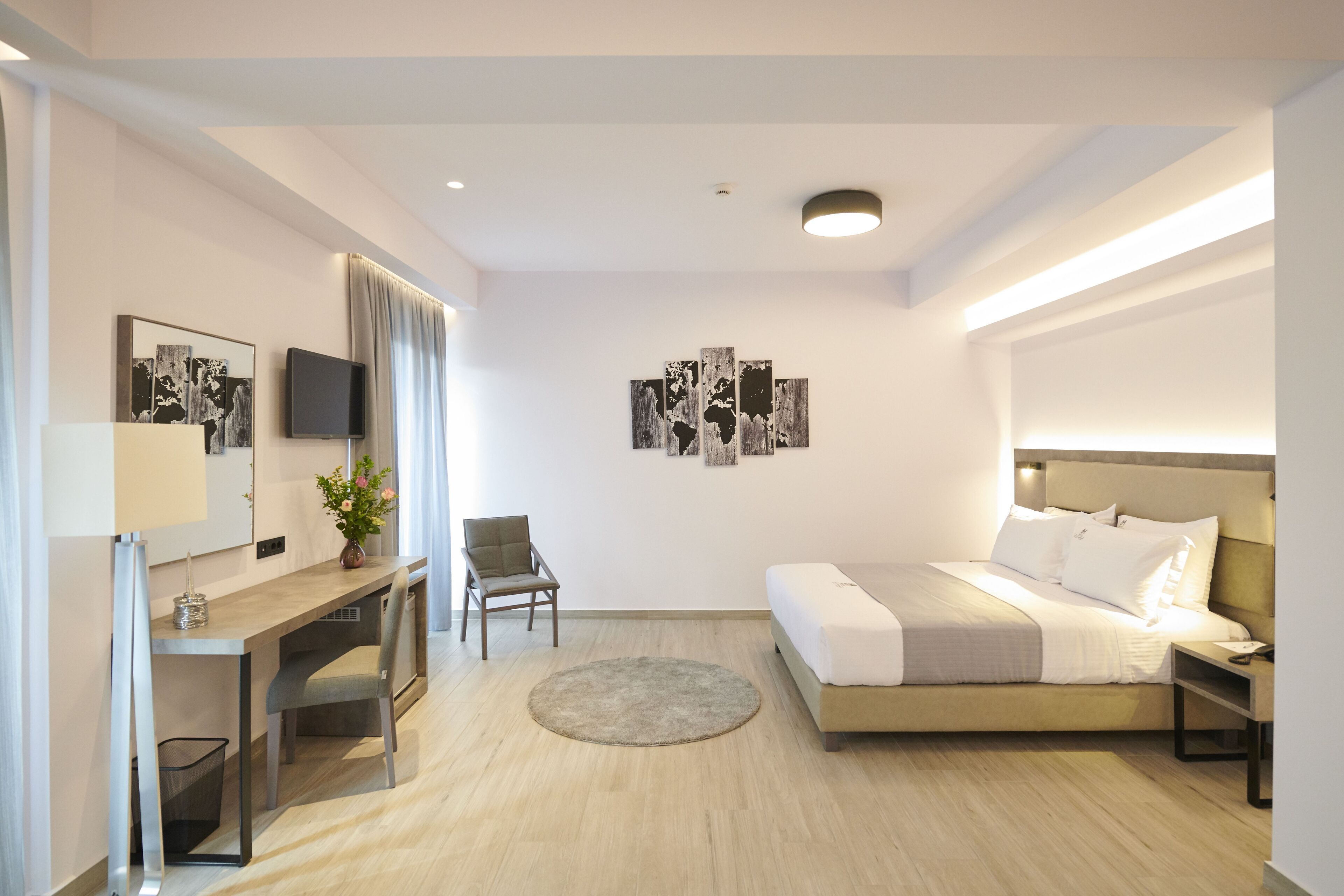 Meni Hotel