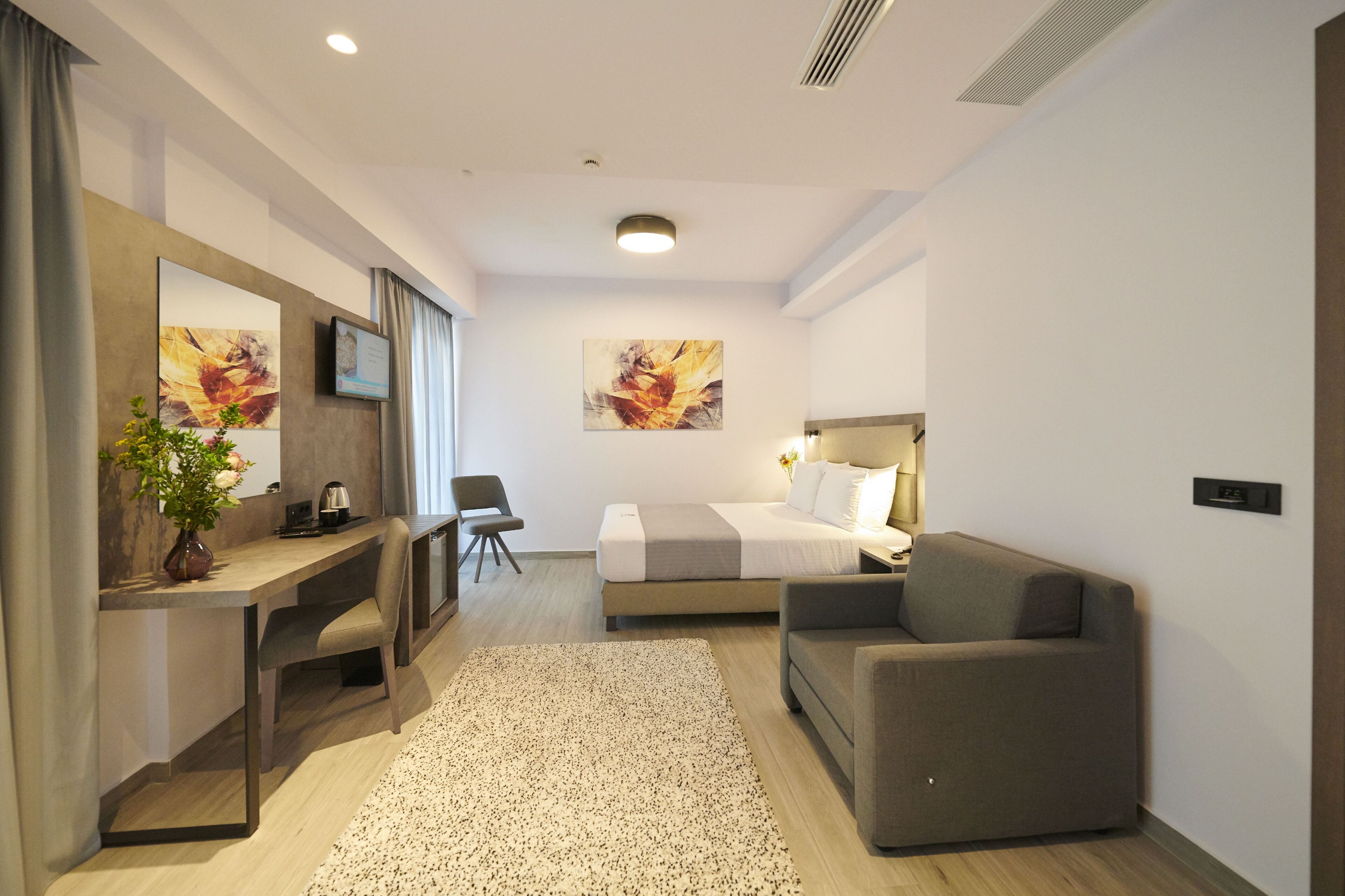 Meni Hotel
