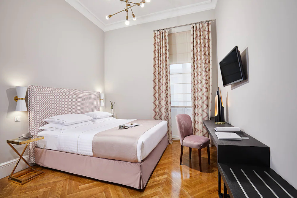 Mira Me Athens Boutique Hotel