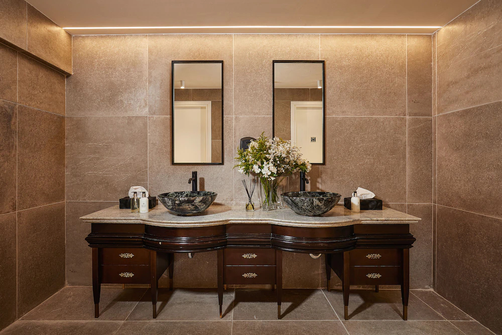 Mira Me Athens Boutique Hotel