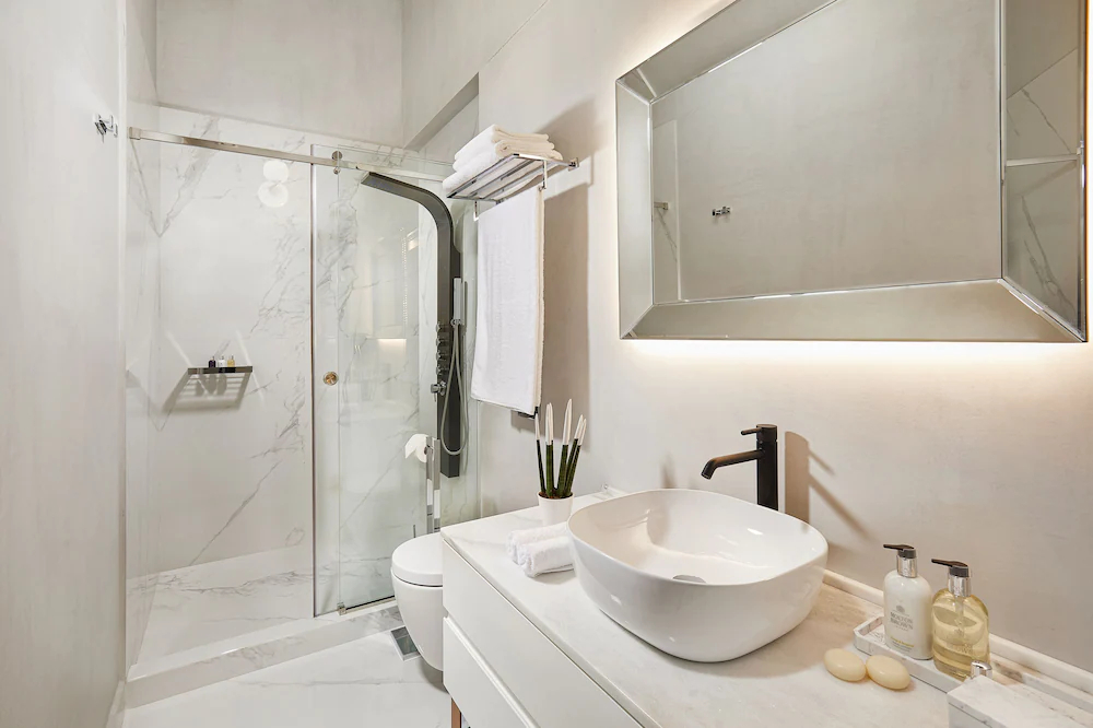Mira Me Athens Boutique Hotel