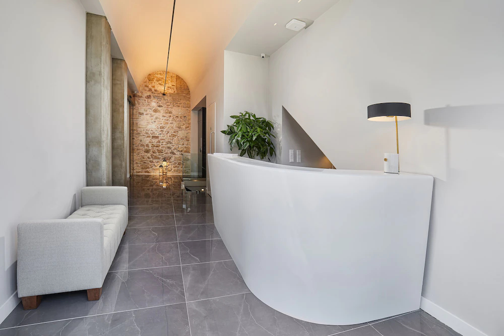 Mira Me Athens Boutique Hotel