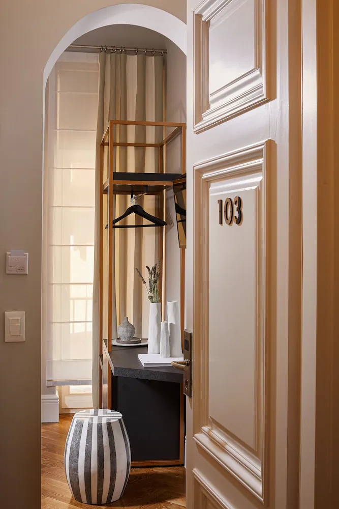 Mira Me Athens Boutique Hotel