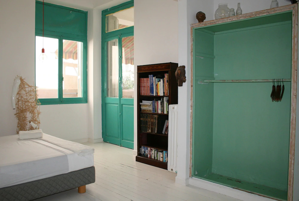Neoclassical Art House Bhive