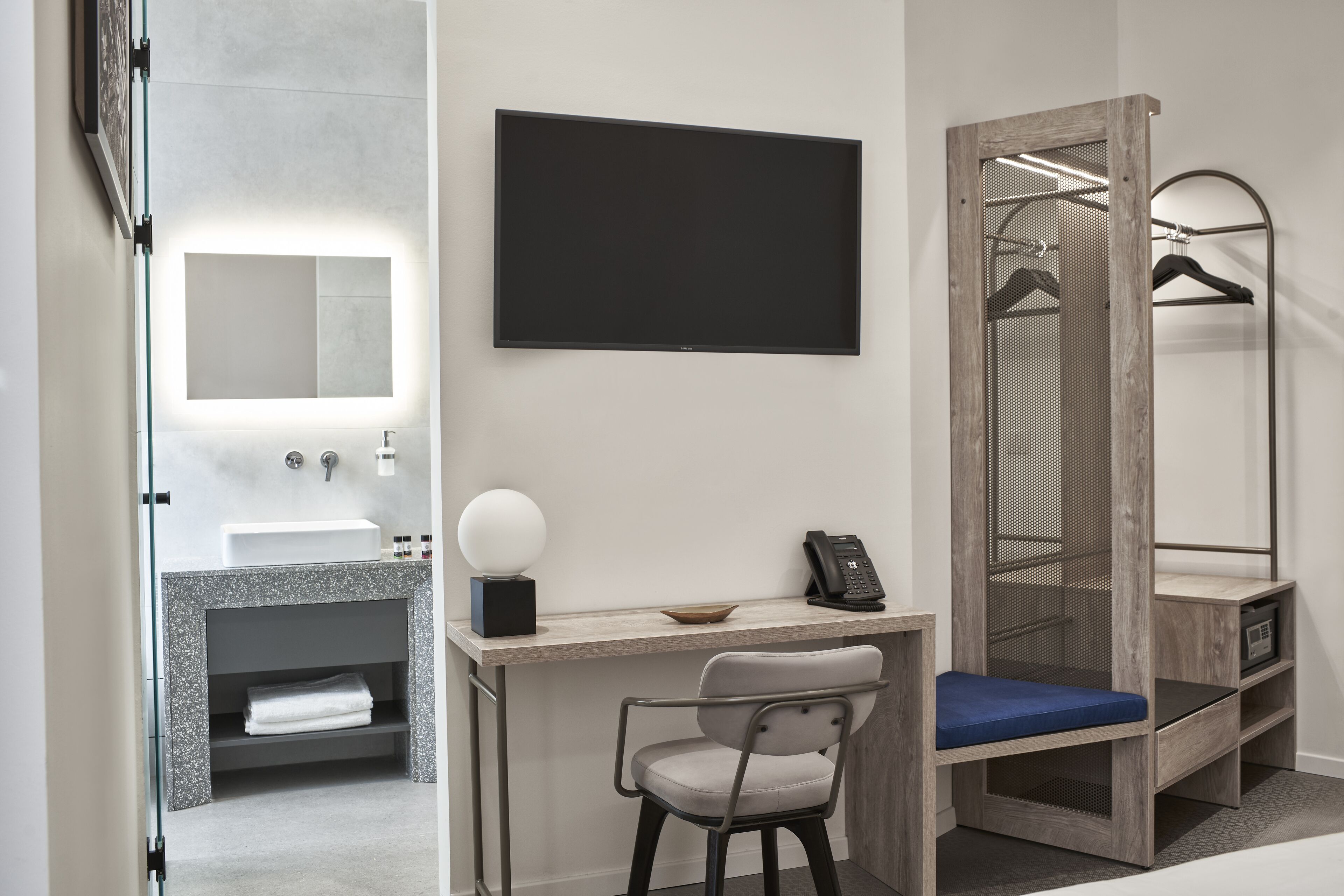 NLH Monastiraki Hotel