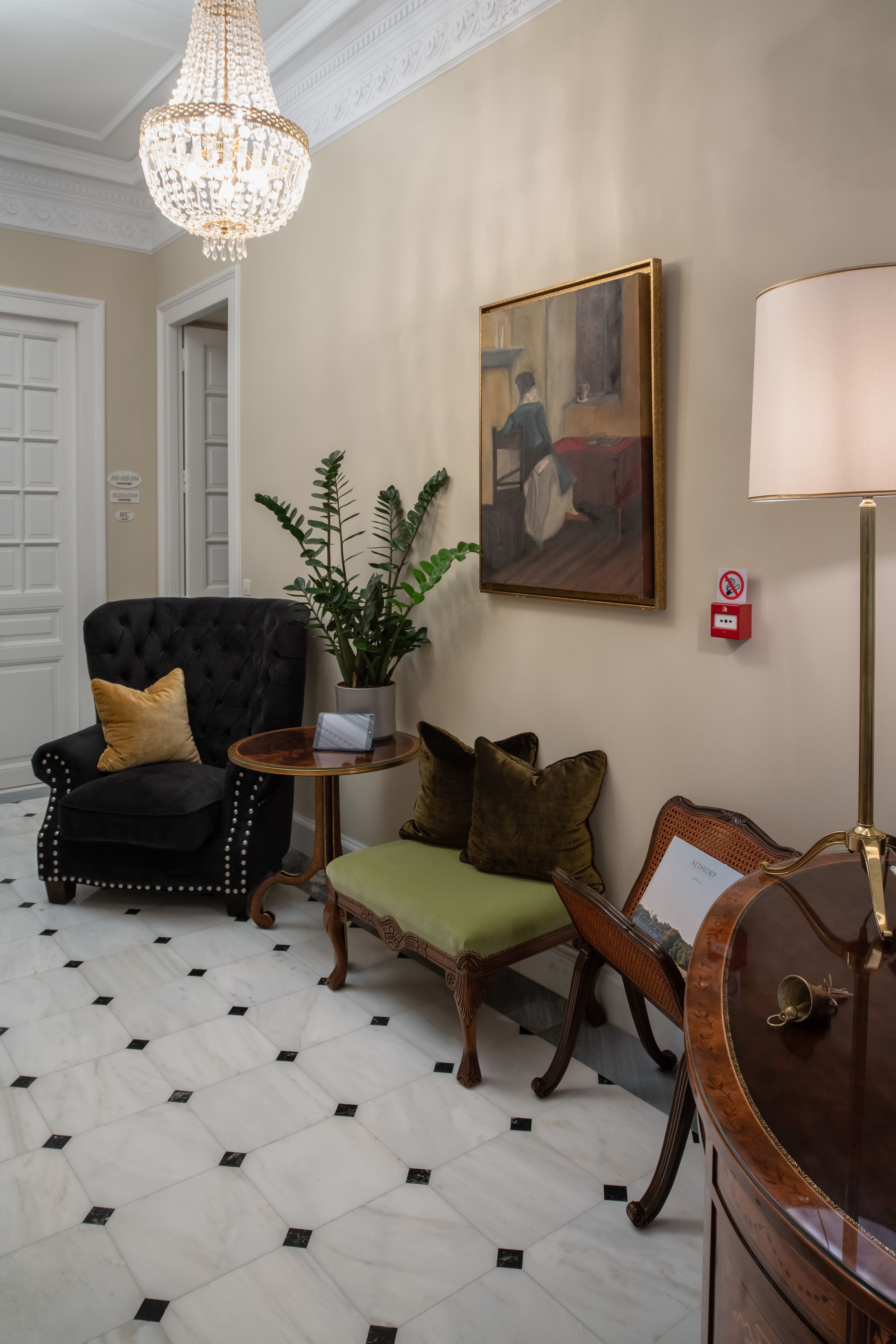 Noble Suites