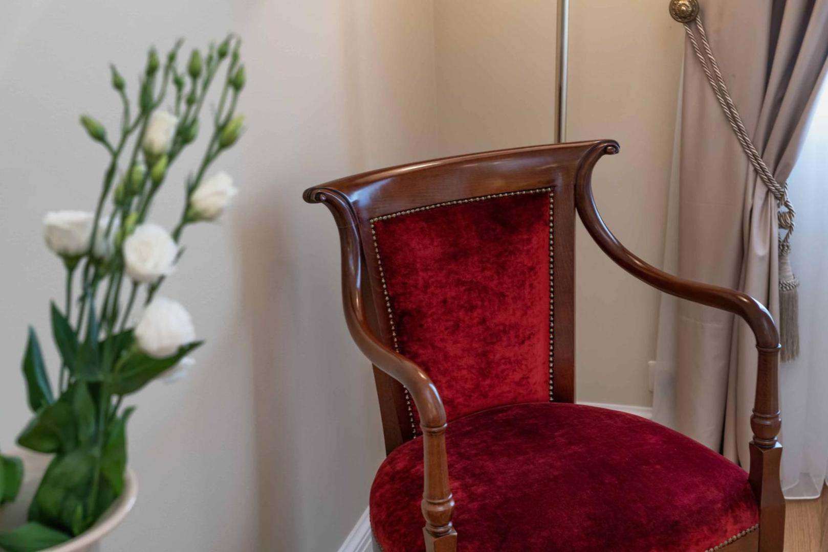 Noble Suites