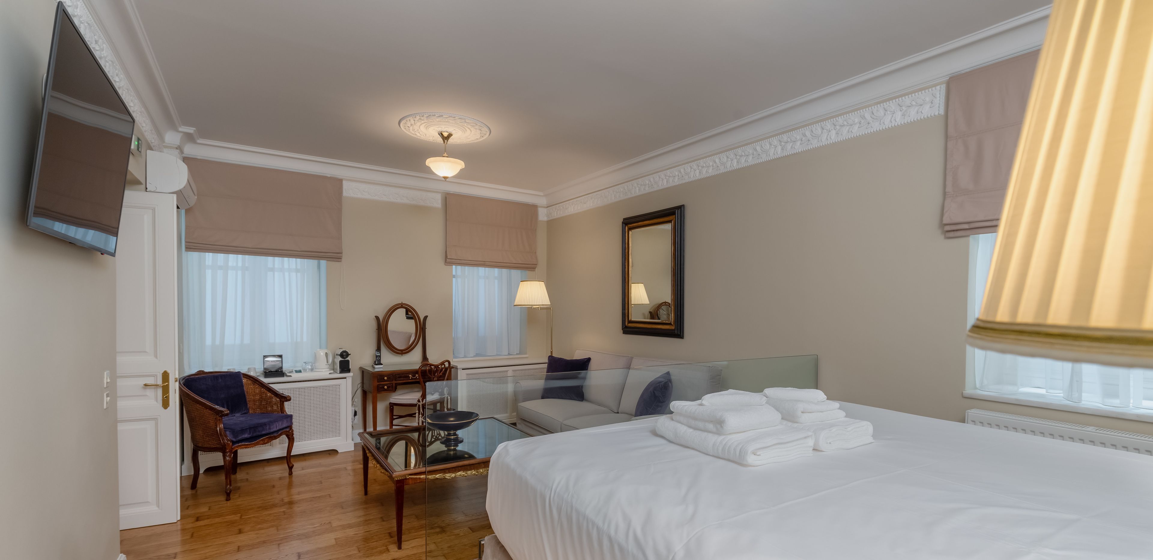 Noble Suites