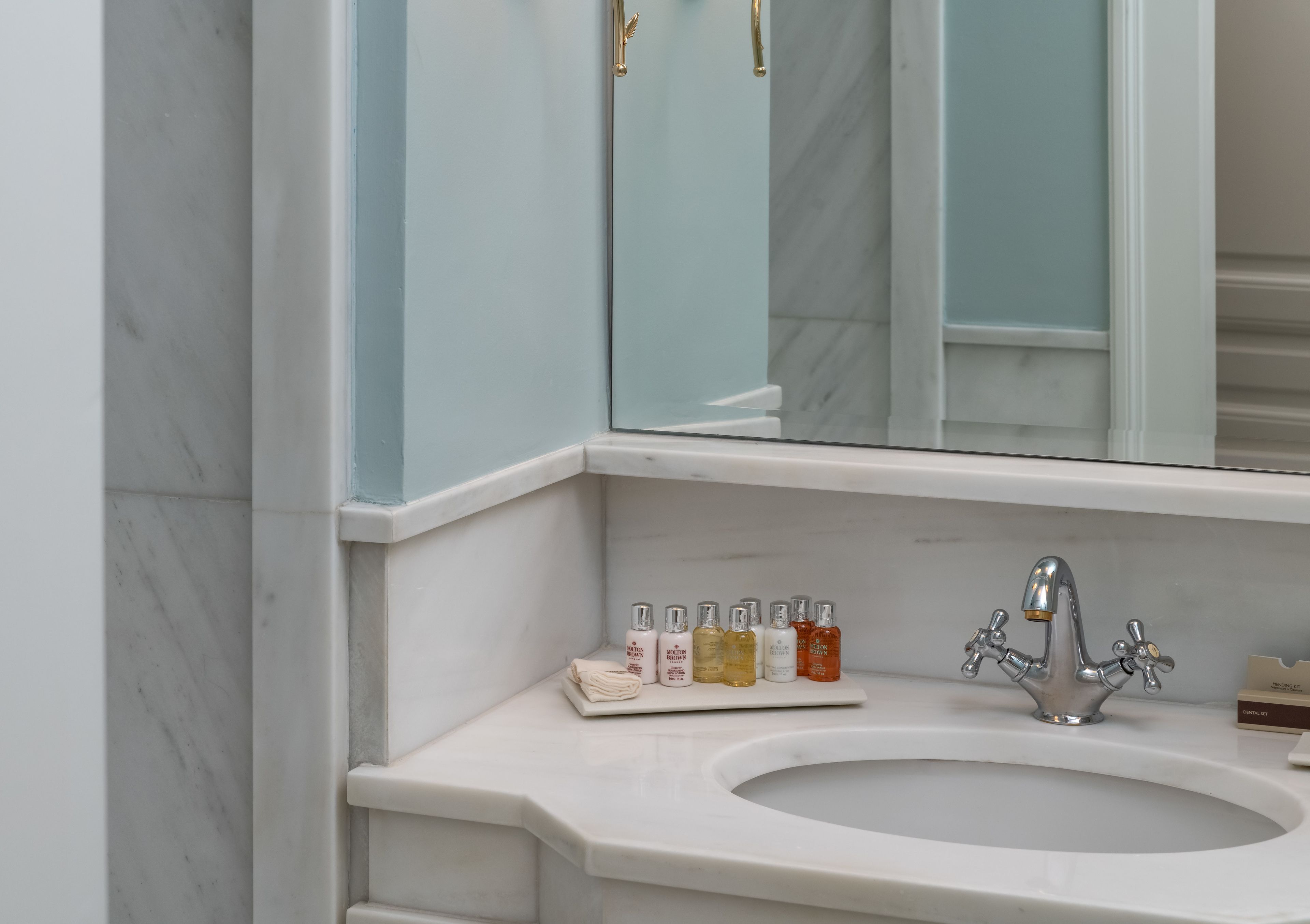Noble Suites
