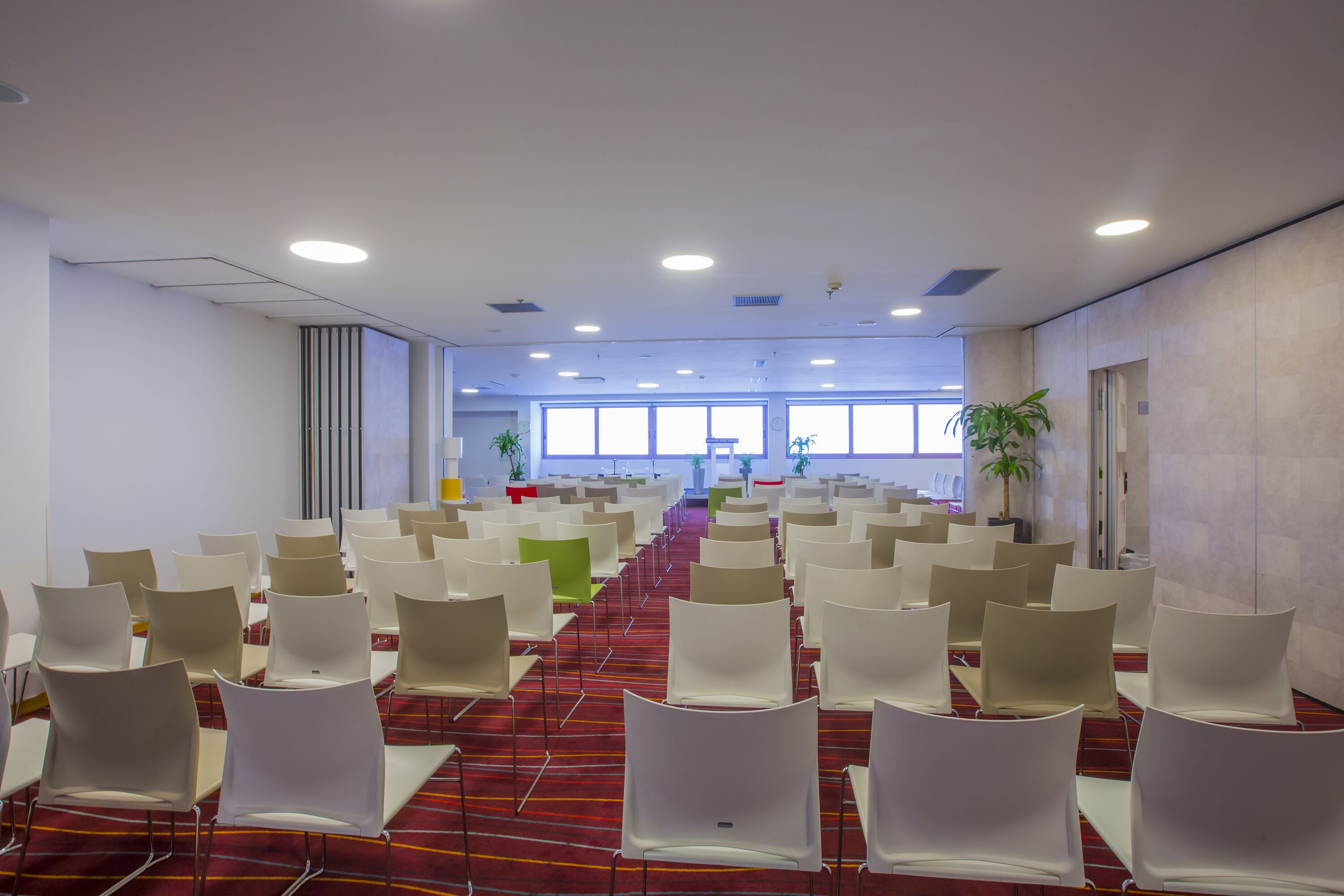 Novus City Hotel