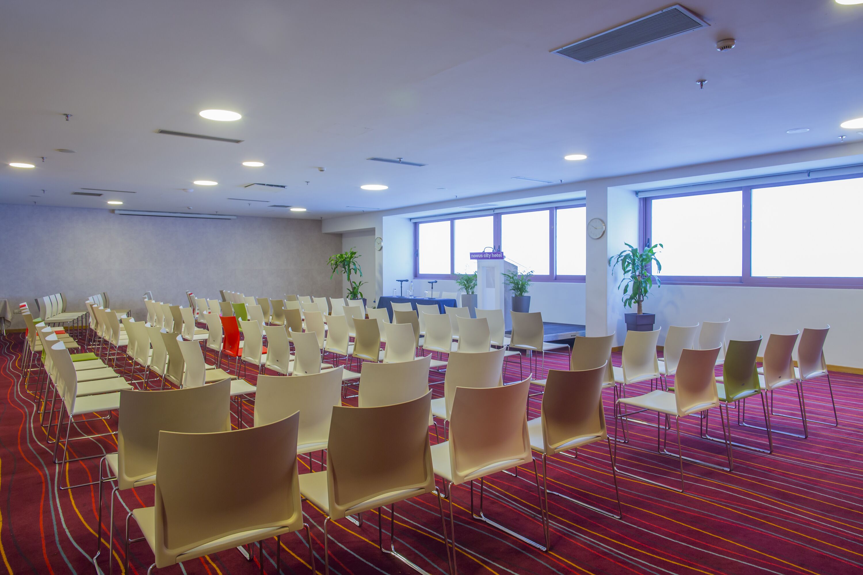 Novus City Hotel
