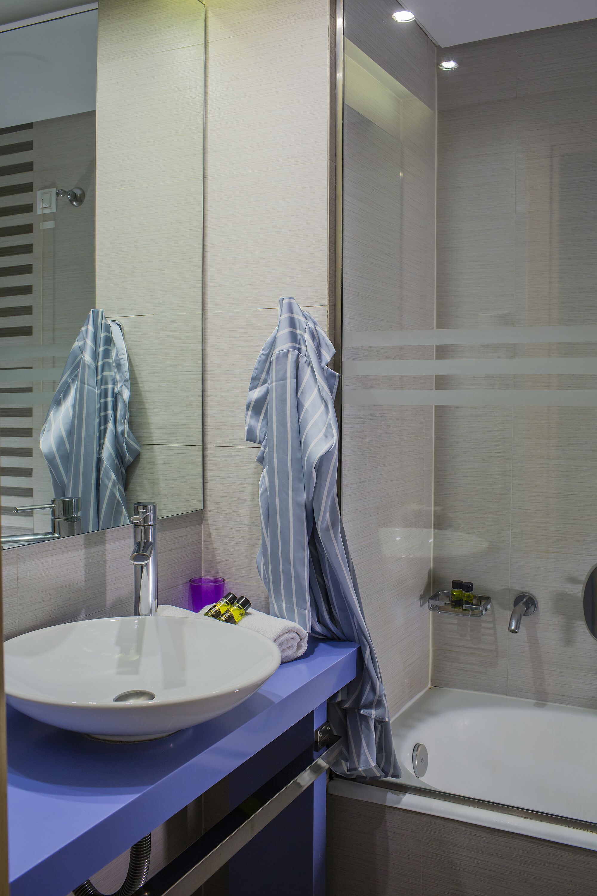 Novus City Hotel