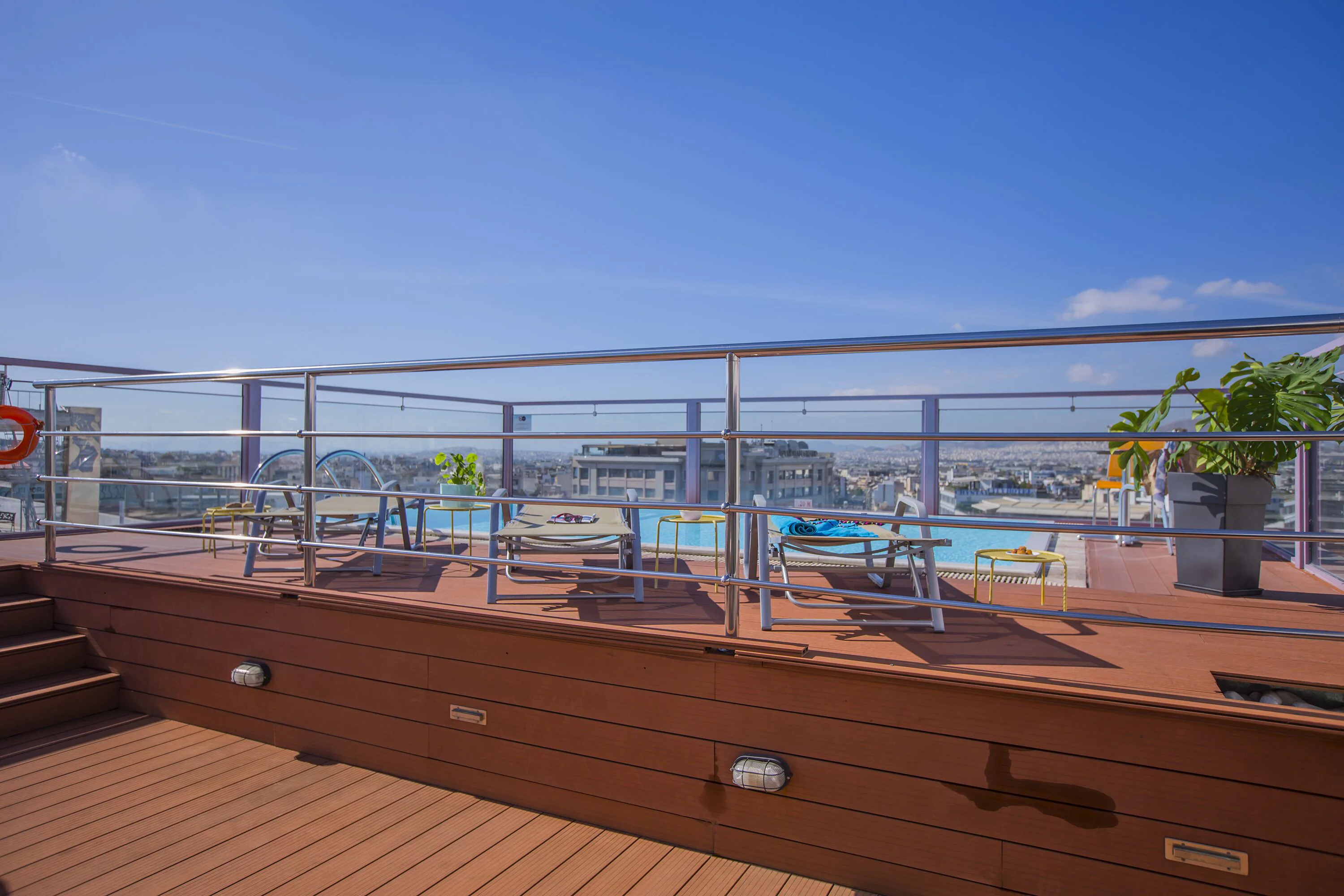 Novus City Hotel