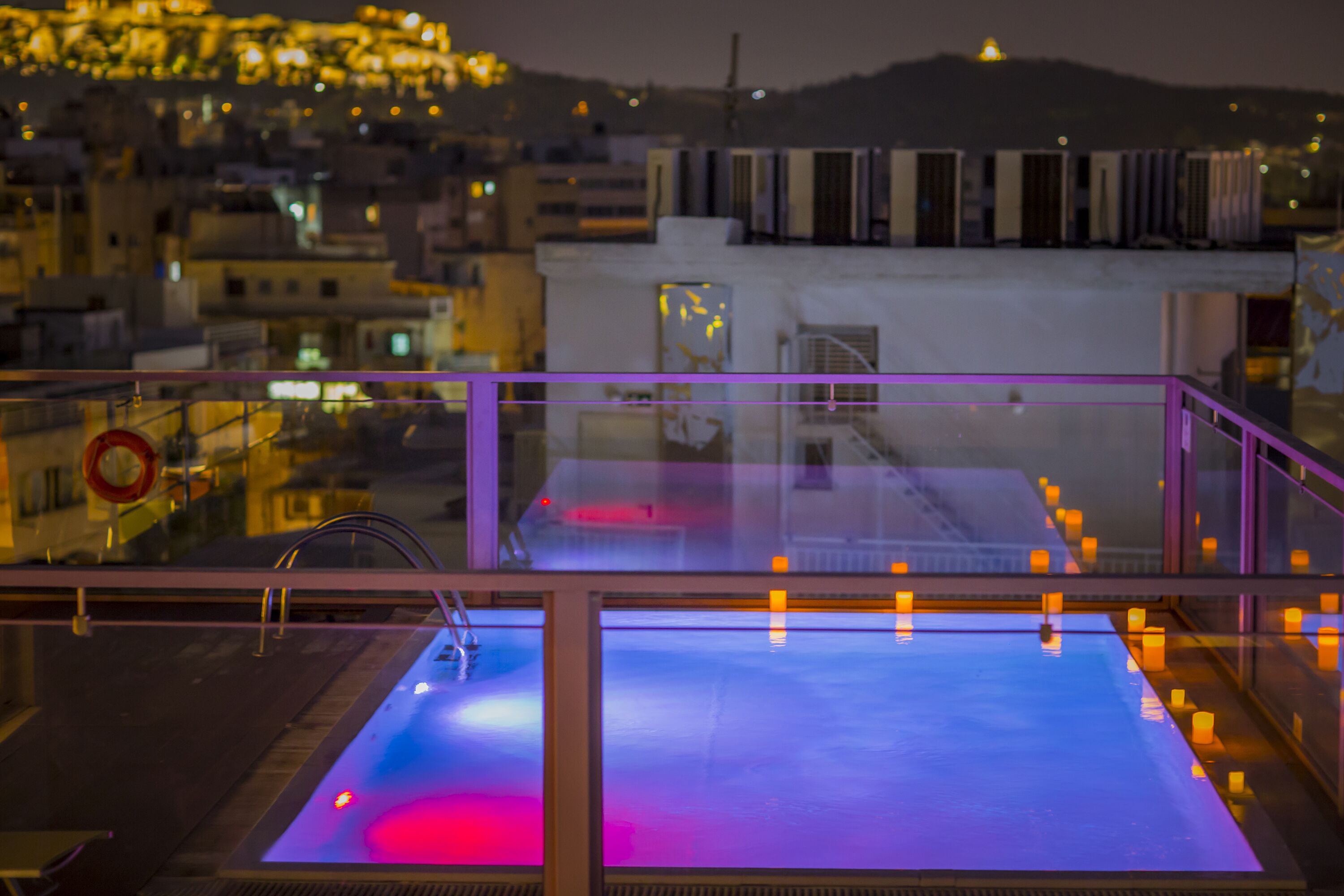 Novus City Hotel