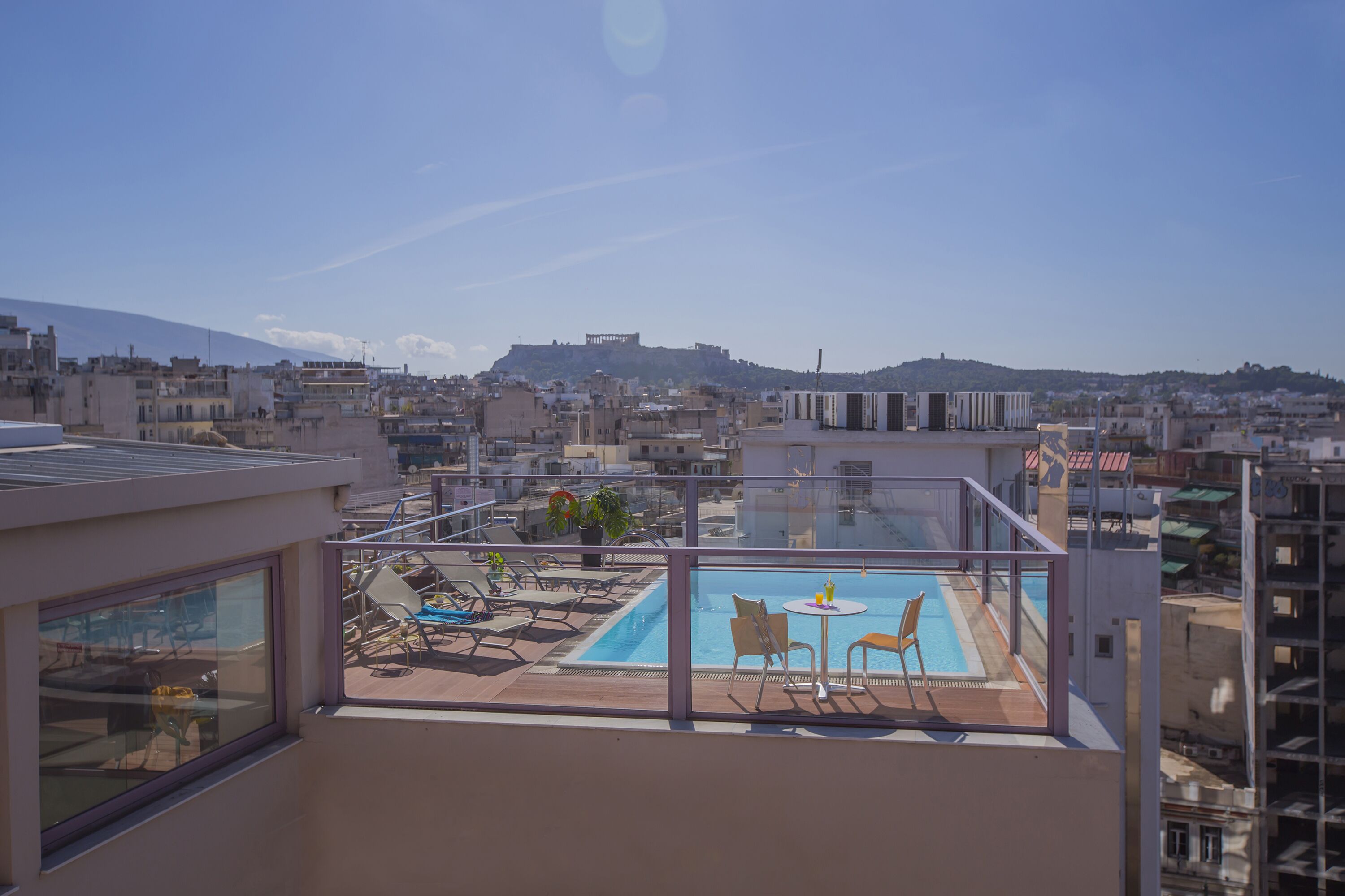 Novus City Hotel