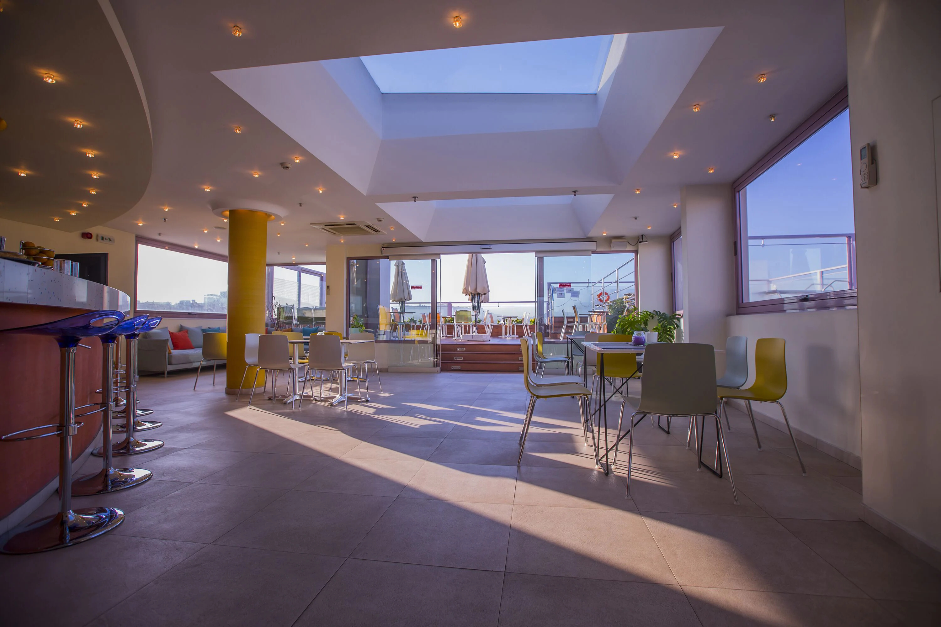 Novus City Hotel