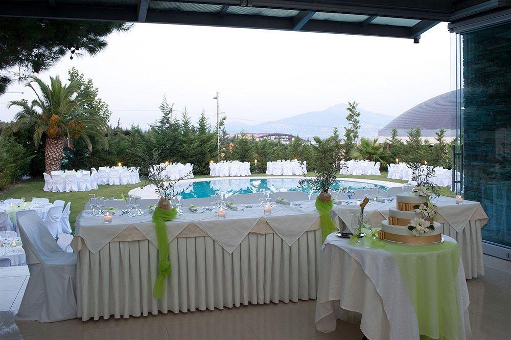 Parnis Palace Hotel