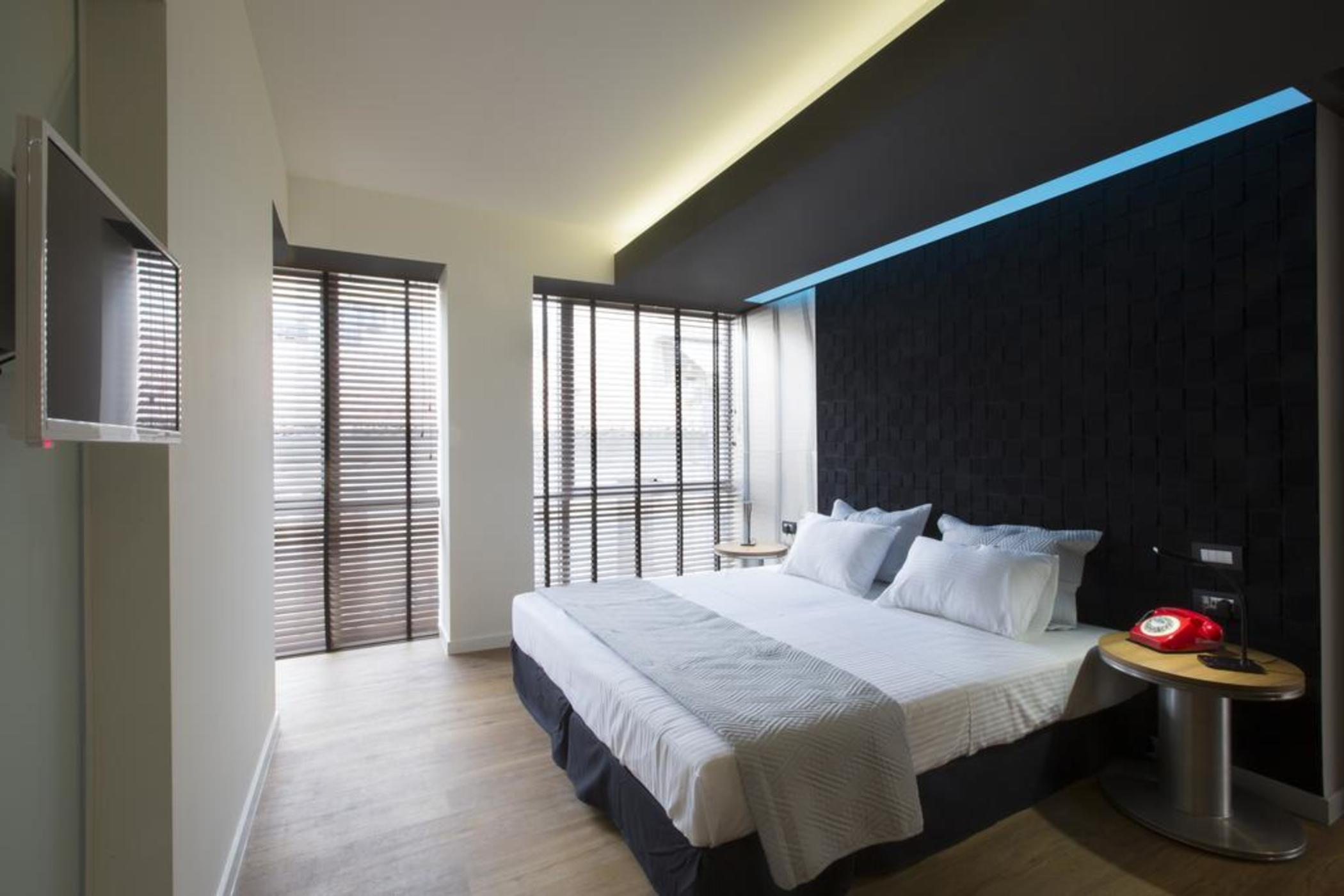 Pi Athens Suites