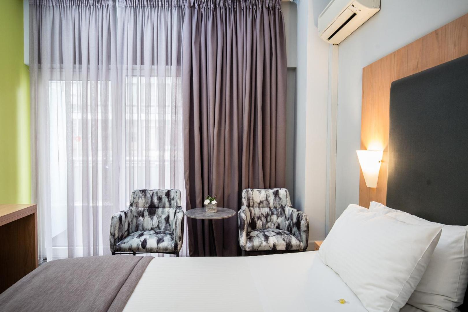 Polis Grand