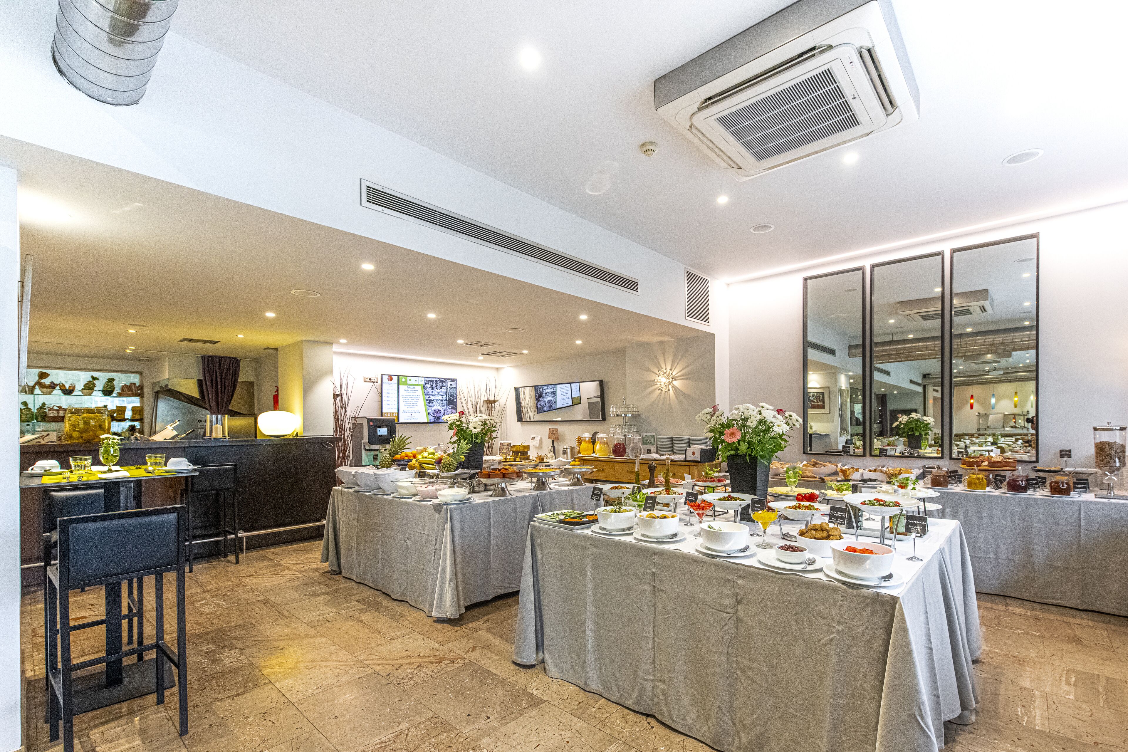 Polis Grand