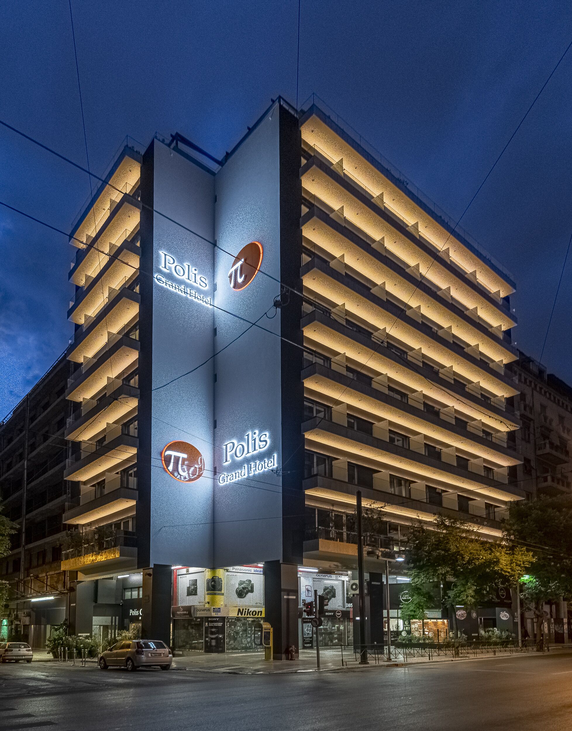 Polis Grand